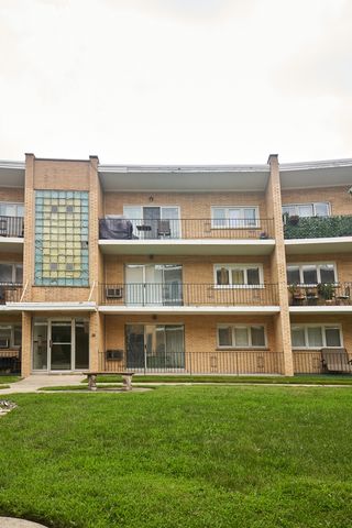 10316 S Pulaski Road 203, Oak Lawn, IL 60453