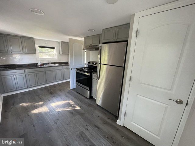 5 MAIN ST, Robbinsville, NJ 08691