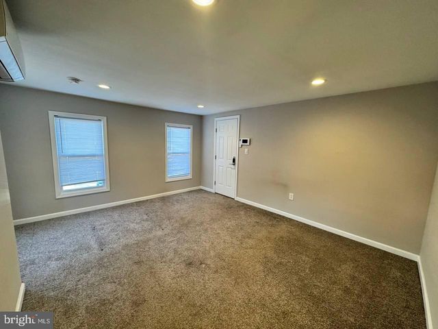 5 MAIN ST, Robbinsville, NJ 08691