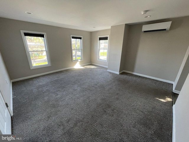 5 MAIN ST, Robbinsville, NJ 08691