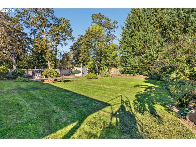 1325 Se DUSTIN Dr, Milwaukie, OR 97267