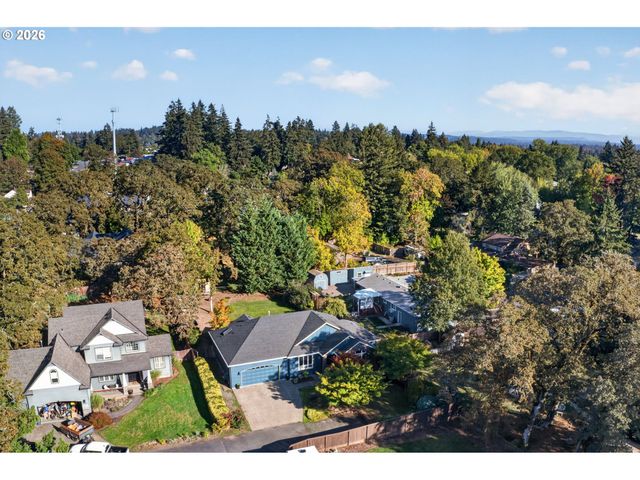 1325 Se DUSTIN Dr, Milwaukie, OR 97267