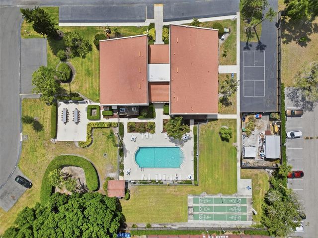 3710 EL POINIER COURT 511, Sarasota, FL 34232