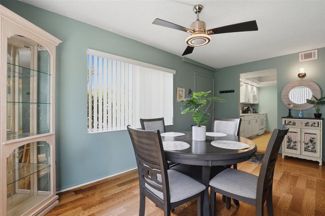 3710 EL POINIER COURT 511, Sarasota, FL 34232