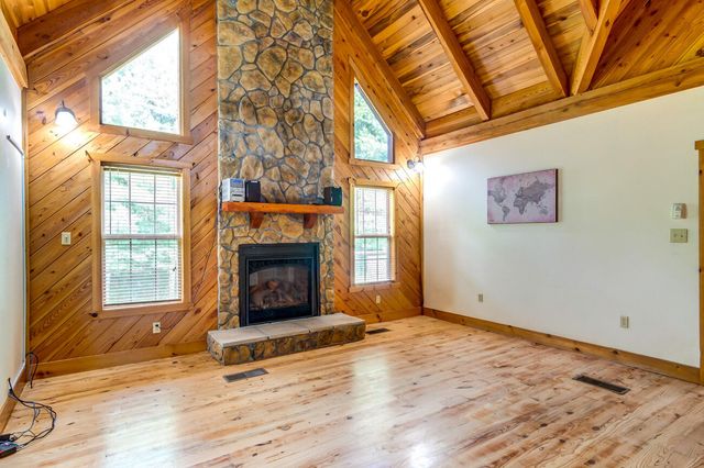 3052 Gravel Lick Branch Road, Berea, KY 40403