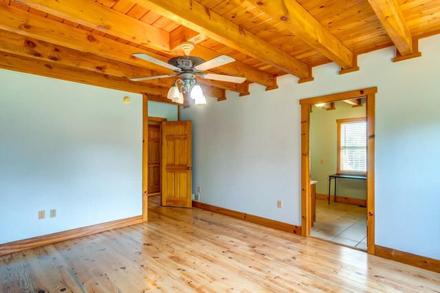3052 Gravel Lick Branch Road, Berea, KY 40403