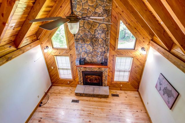 3052 Gravel Lick Branch Road, Berea, KY 40403