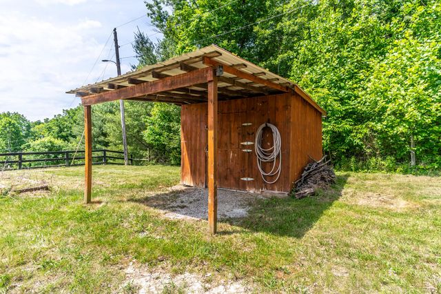 3052 Gravel Lick Branch Road, Berea, KY 40403