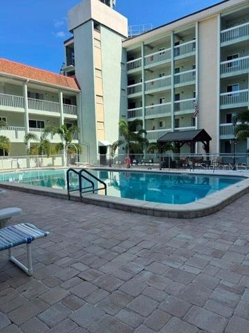 801 83RD AVENUE N 310, St Petersburg, FL 33702