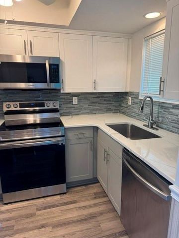 801 83RD AVENUE N 310, St Petersburg, FL 33702