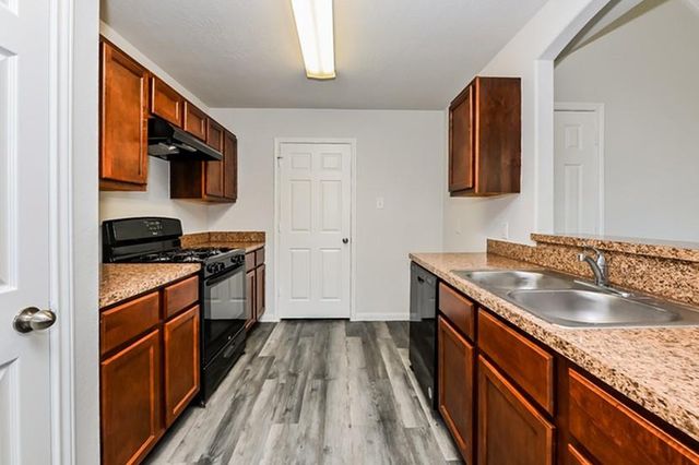 10939 Myrtle Oak Street, Houston, TX 77016