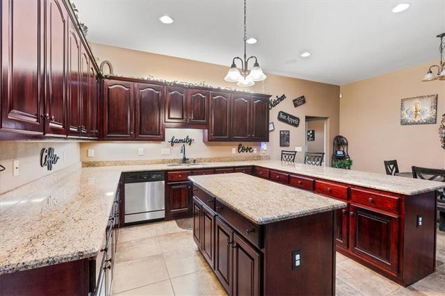 7112 Raleigh Boulevard, Mobile, AL 36695