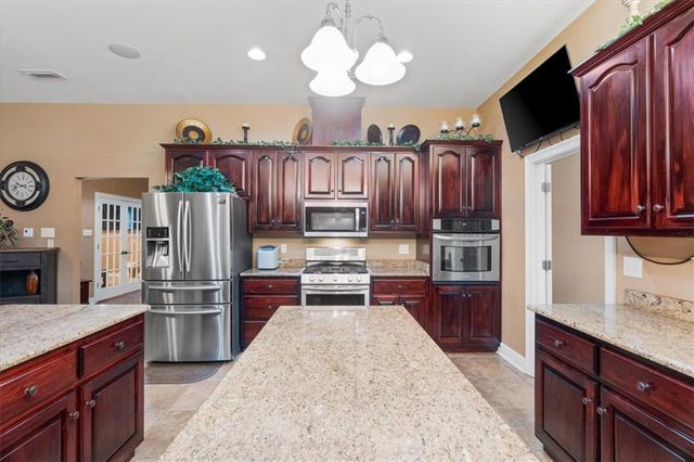 7112 Raleigh Boulevard, Mobile, AL 36695