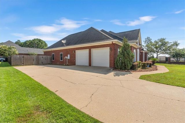 7112 Raleigh Boulevard, Mobile, AL 36695