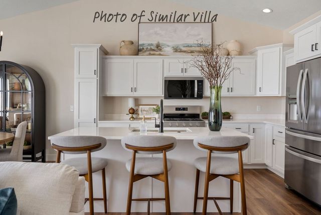 604 15TH Street N, Le Claire, IA 52753