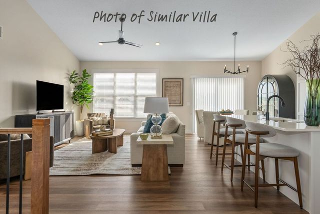 604 15TH Street N, Le Claire, IA 52753