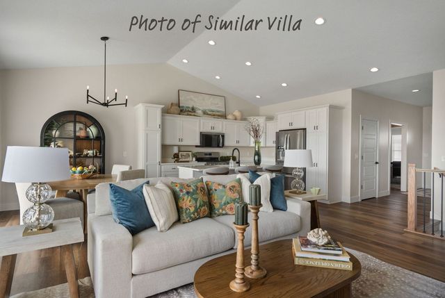 604 15TH Street N, Le Claire, IA 52753