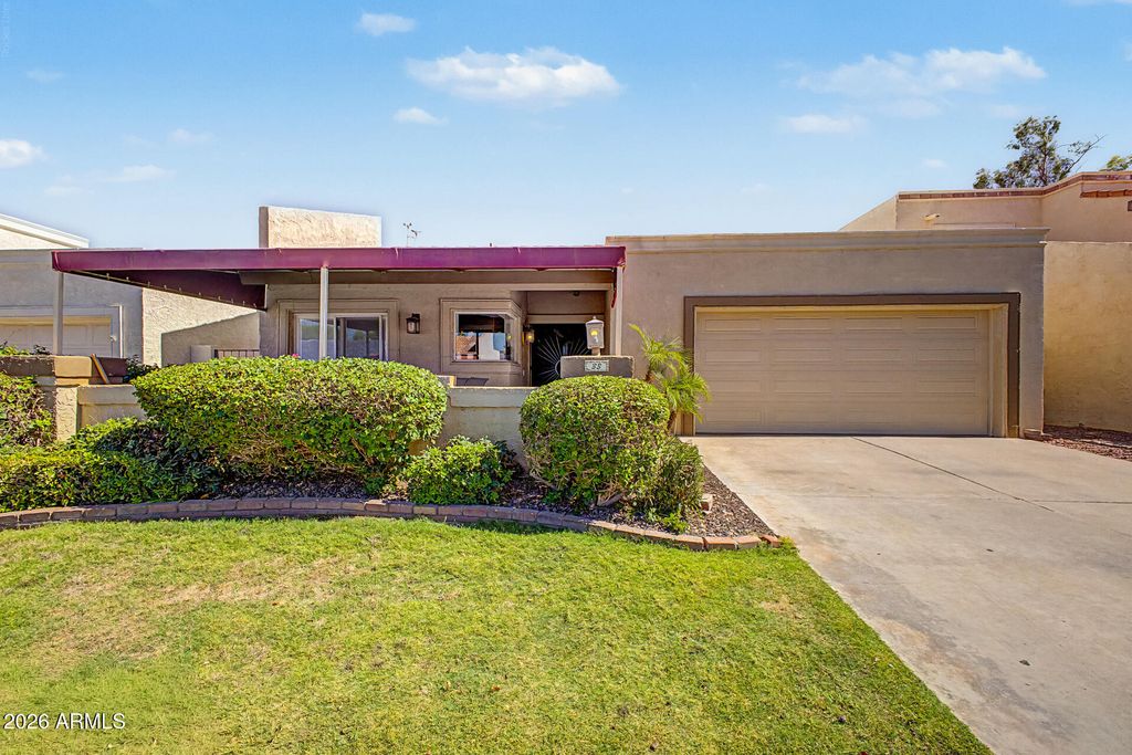 2322 S ROGERS -- 33, Mesa, AZ 85202