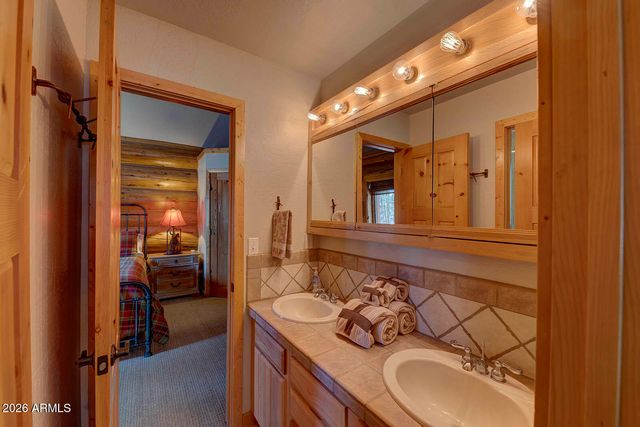 1352 WAGON Drive, Lakeside, AZ 85929