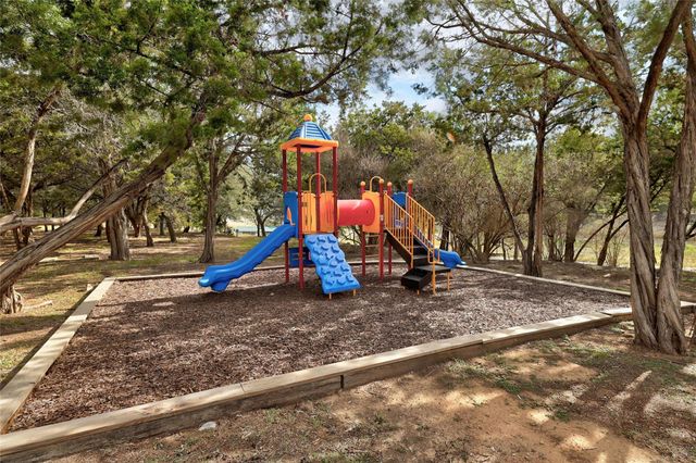 18901 Leisure LN, Jonestown, TX 78645