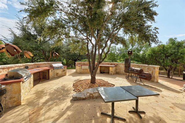 18901 Leisure LN, Jonestown, TX 78645