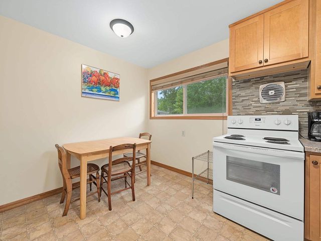 426 RUSHMORE Lane, Madison, WI 53711