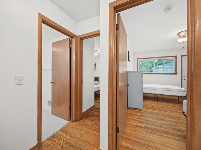 426 RUSHMORE Lane, Madison, WI 53711