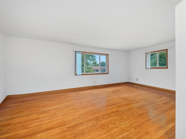 426 RUSHMORE Lane, Madison, WI 53711