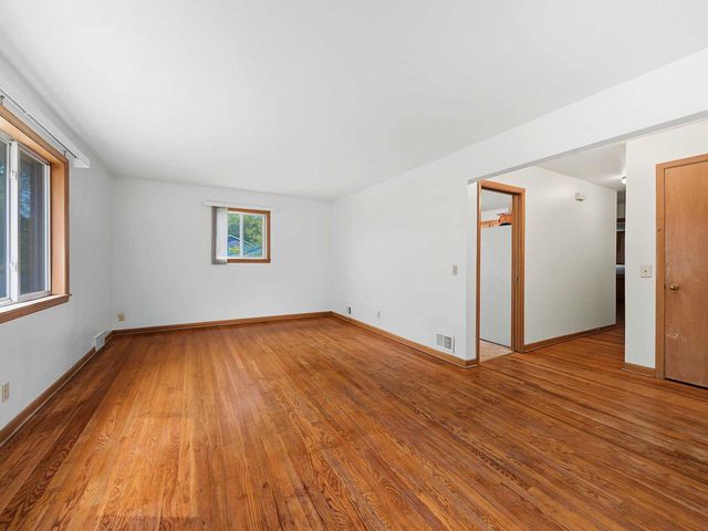 426 RUSHMORE Lane, Madison, WI 53711