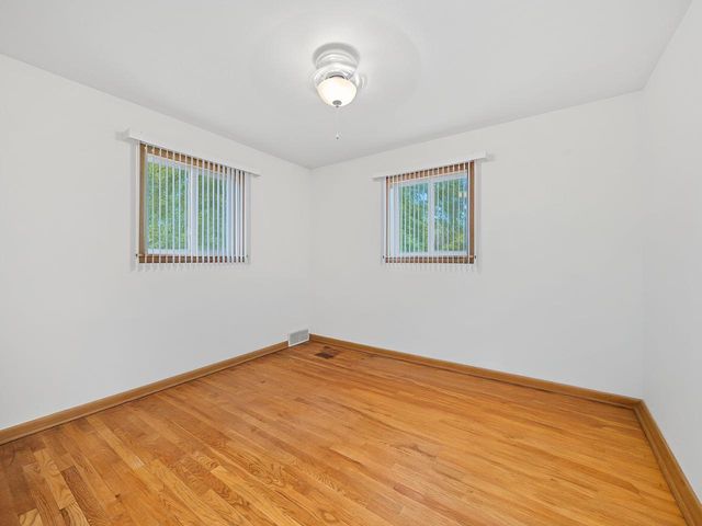 426 RUSHMORE Lane, Madison, WI 53711