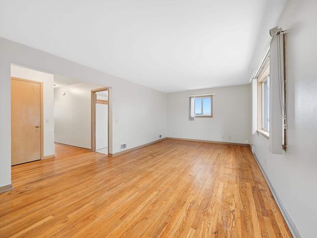 426 RUSHMORE Lane, Madison, WI 53711