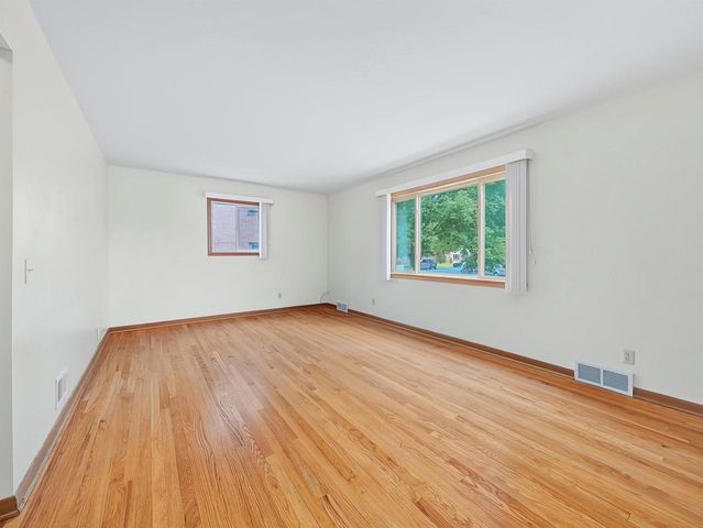 426 RUSHMORE Lane, Madison, WI 53711