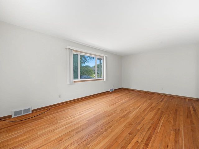 426 RUSHMORE Lane, Madison, WI 53711