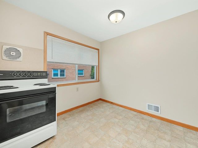 426 RUSHMORE Lane, Madison, WI 53711