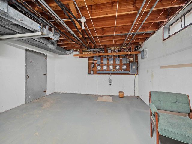 426 RUSHMORE Lane, Madison, WI 53711
