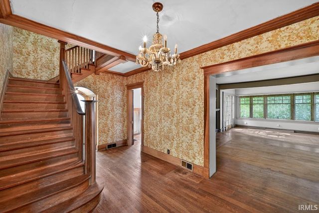 608 N Michigan Street, Plymouth, IN 46563