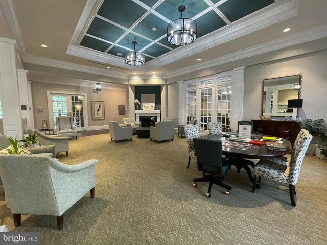 44351 OAKMONT MANOR SQ, Ashburn, VA 20147