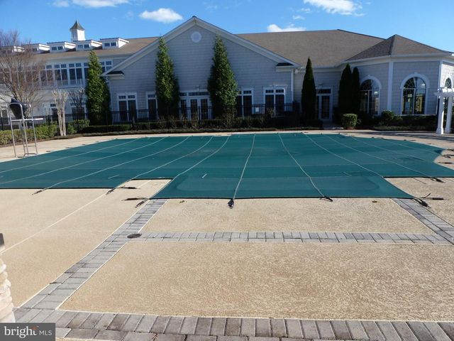 44351 OAKMONT MANOR SQ, Ashburn, VA 20147