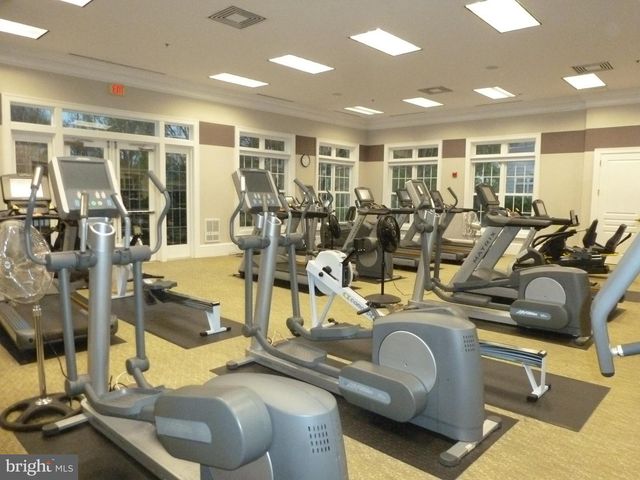 44351 OAKMONT MANOR SQ, Ashburn, VA 20147