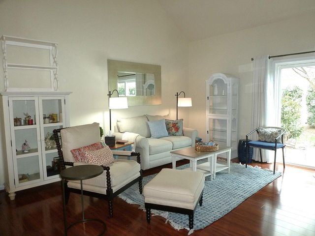 44351 OAKMONT MANOR SQ, Ashburn, VA 20147