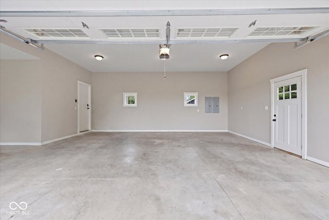 4097 N 200 E, Shelbyville, IN 46176