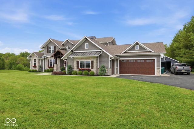 4097 N 200 E, Shelbyville, IN 46176