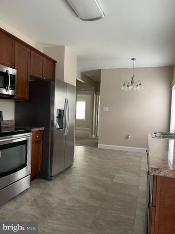 346 COOLIDGE AVE, Carneys Point, NJ 08069