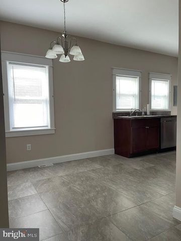 346 COOLIDGE AVE, Carneys Point, NJ 08069