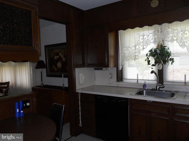 223 MAYER ST, Reading, PA 19606