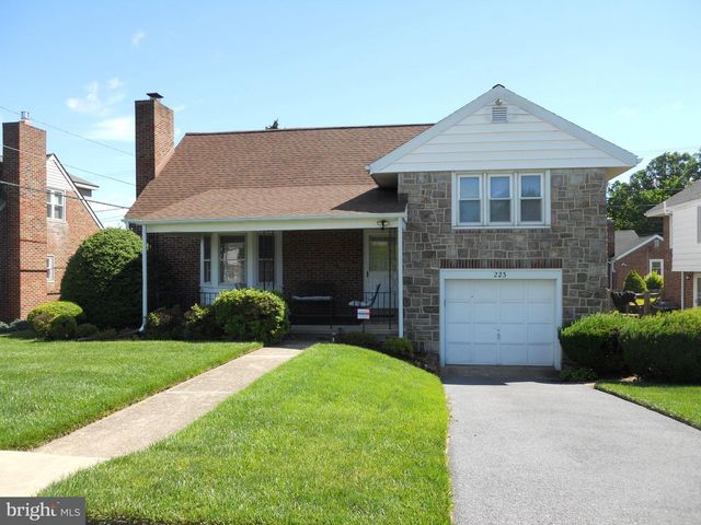 223 MAYER ST, Reading, PA 19606