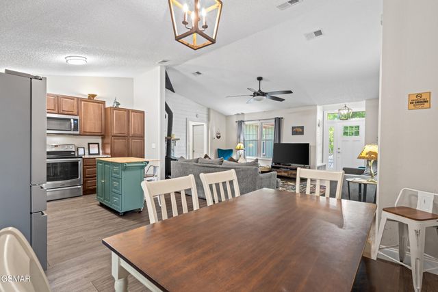 240 Bob Hollow Road, Sevierville, TN 37876