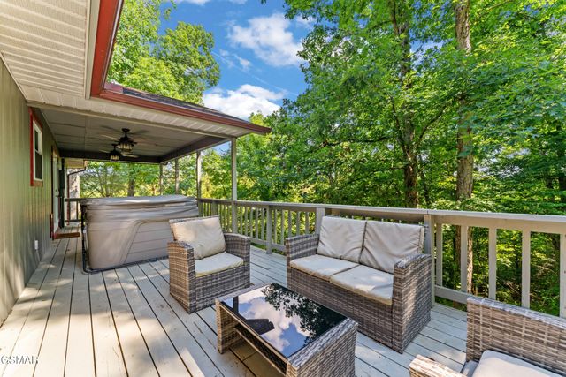 240 Bob Hollow Road, Sevierville, TN 37876