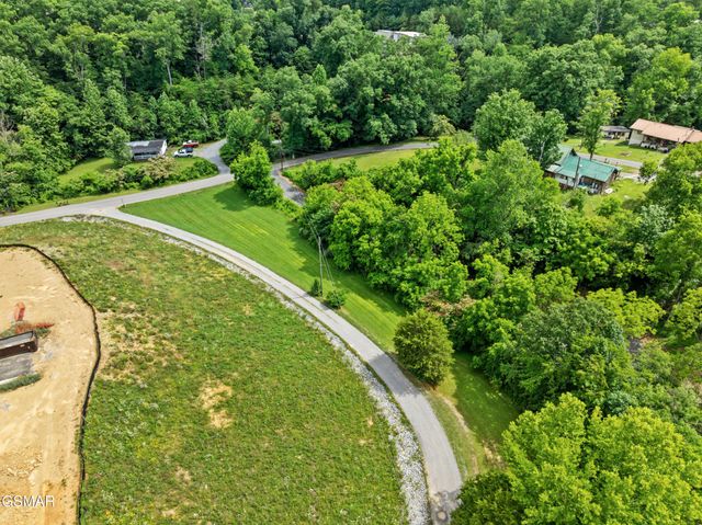 240 Bob Hollow Road, Sevierville, TN 37876