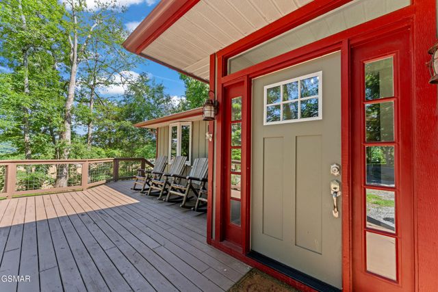 240 Bob Hollow Road, Sevierville, TN 37876
